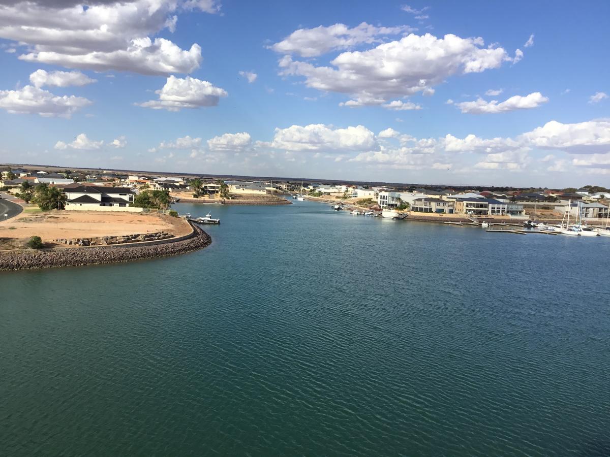 Wallaroo Marina Waterfront Luxe Apartment Ngoại thất bức ảnh