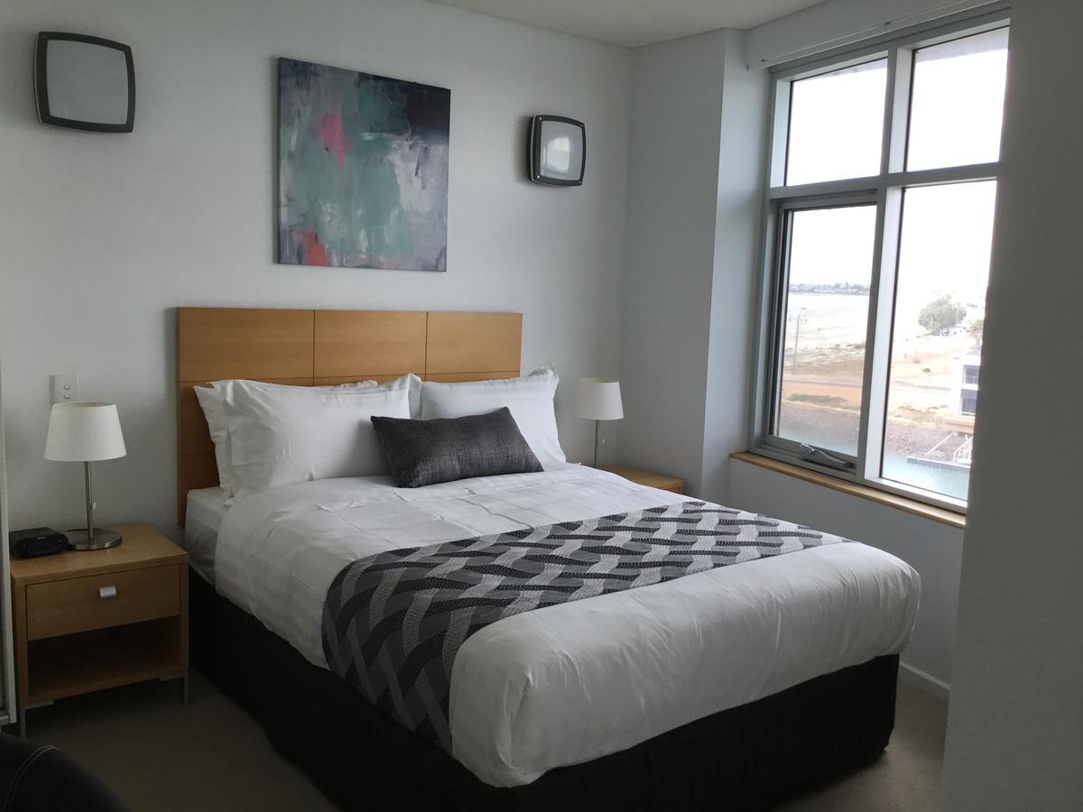 Wallaroo Marina Waterfront Luxe Apartment Ngoại thất bức ảnh